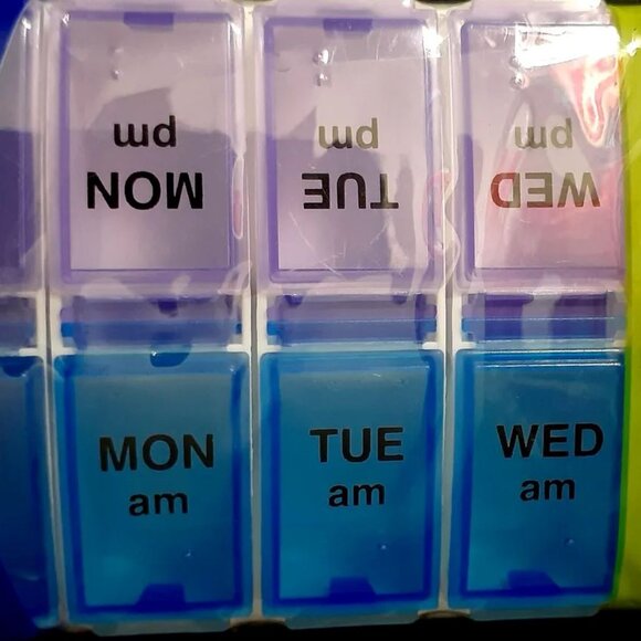 Ezy Dose Weekly (7-Day) AM/PM Pill Organizer - Removable Days - Pop-Out Days! - Picture 2 of 5
